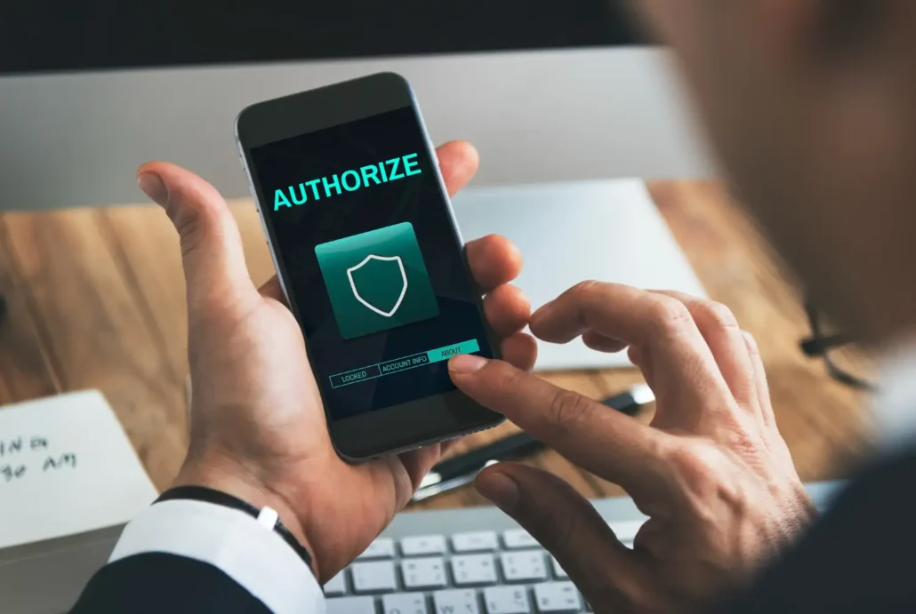 Autenticación multifactor MFA para proteger el correo electrónico